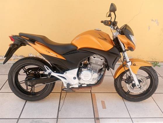 HONDA CB 300R 